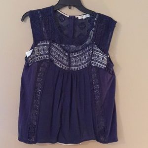Navy, sleeveless lace top